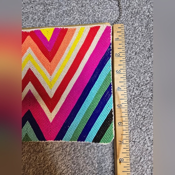 Beaded Chain Handbag Colorful Zipper Closure Inside Pocket Very Clean - Picture 3 of 6